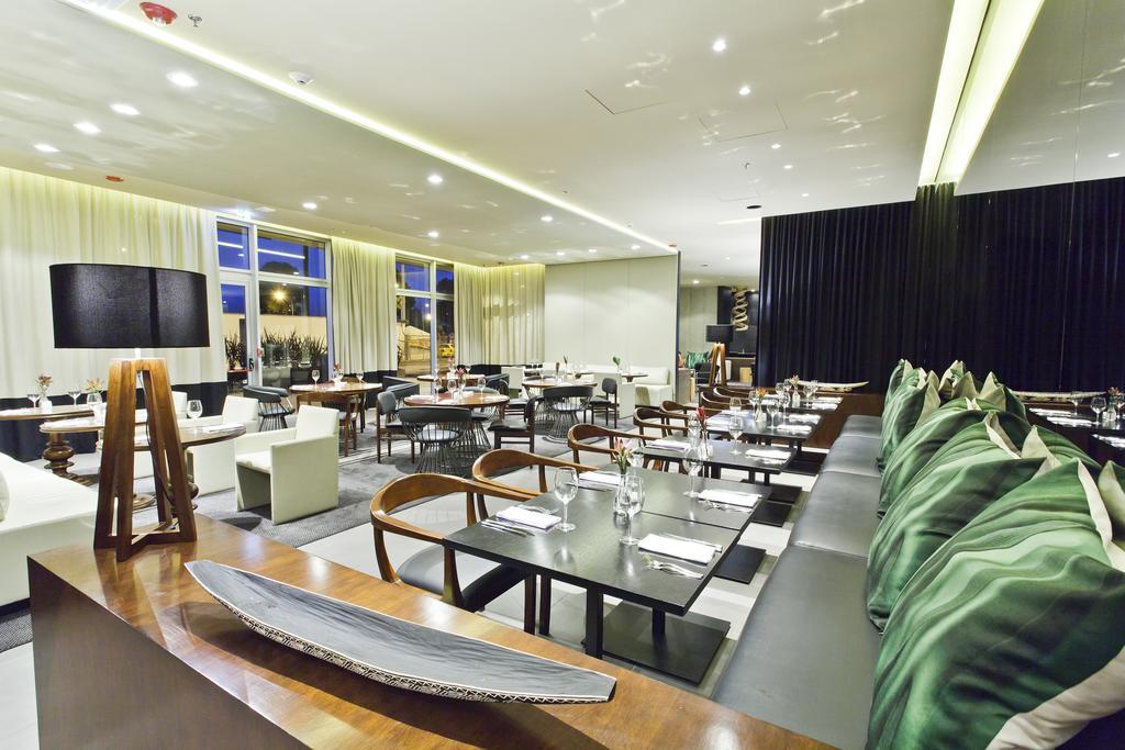 Movich Buro 26 Hotel Bogotá Eksteriør billede The interior of the lounge