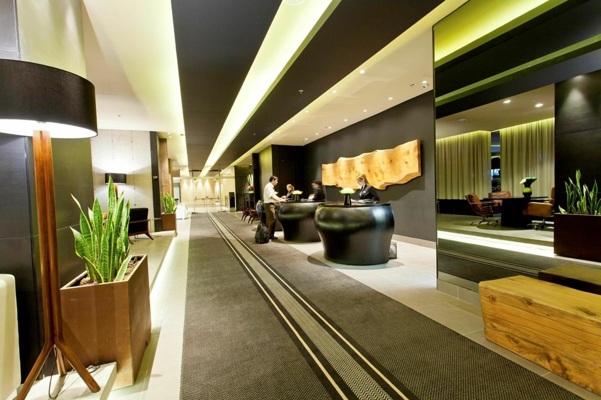 Movich Buro 26 Hotel Bogotá Eksteriør billede The interior of the new lounge