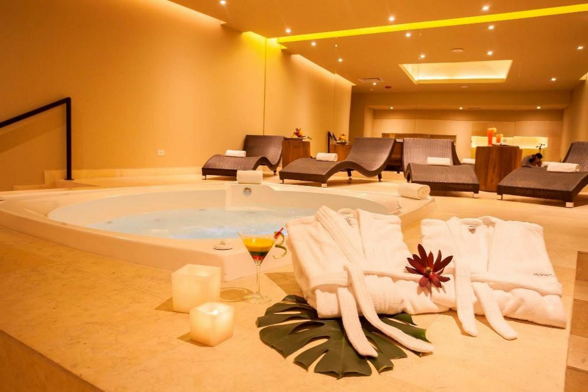 Movich Buro 26 Hotel Bogotá Eksteriør billede Spa at the Grand Hyatt Hotel, Mumbai